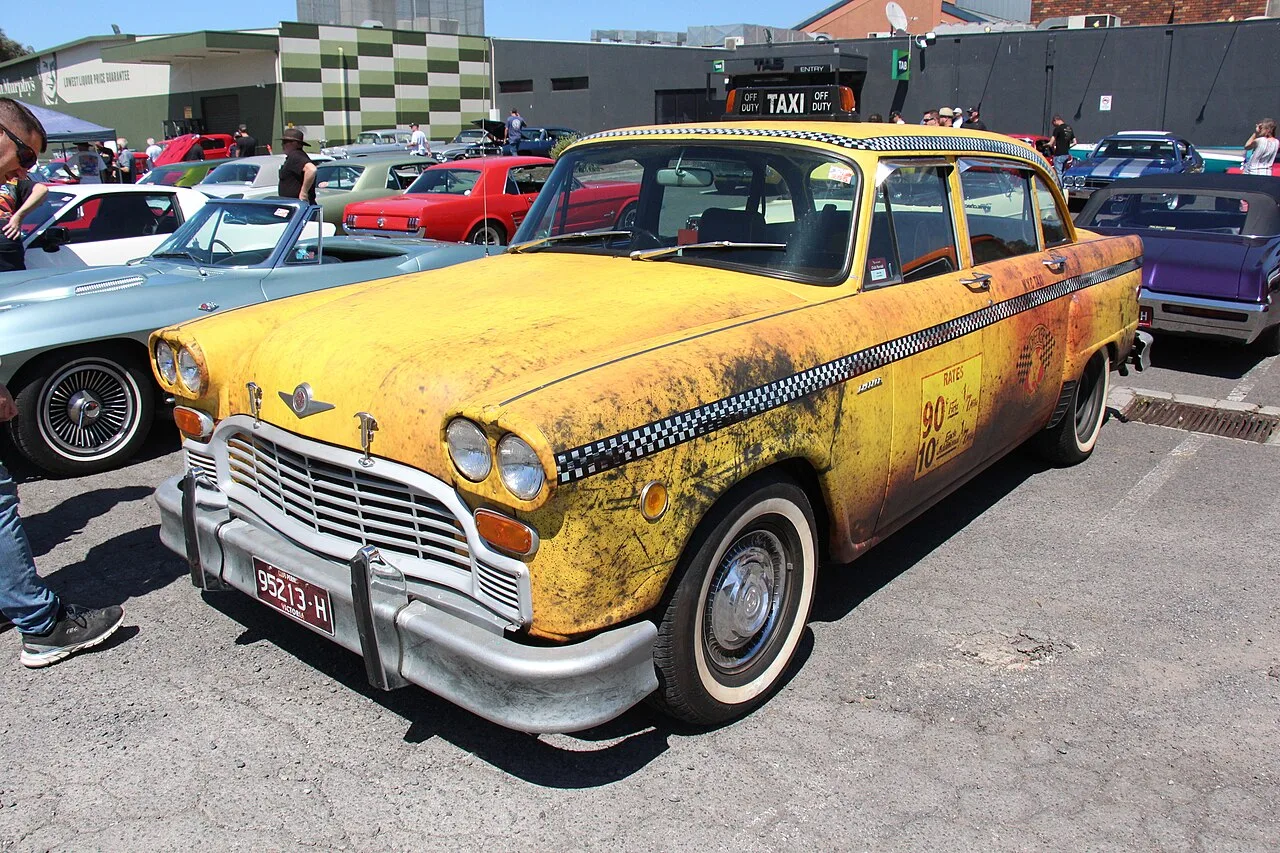 Checker Marathon, side