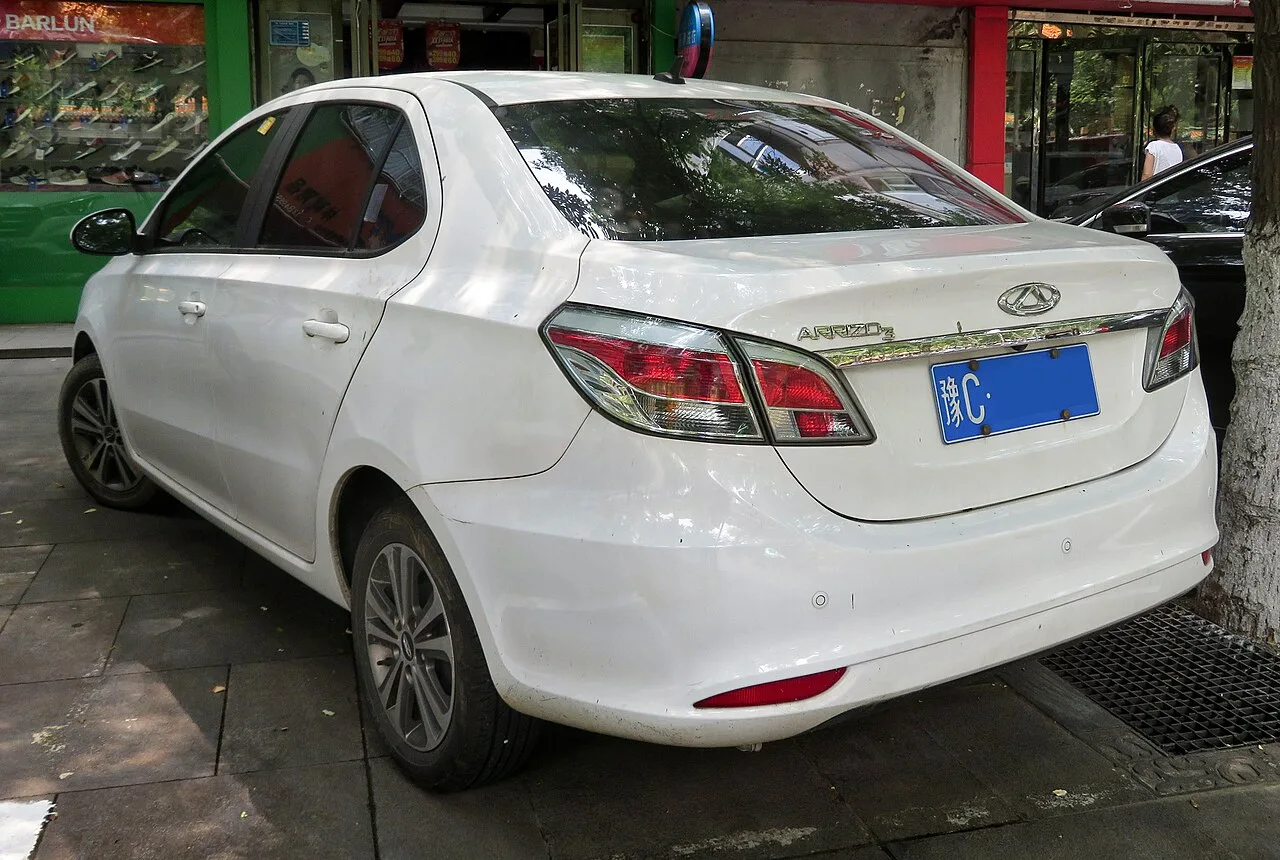 Chery Arrizo 3, rear