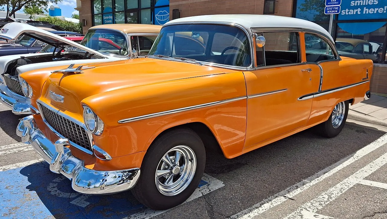 Chevrolet Bel Air Tri-Five, side