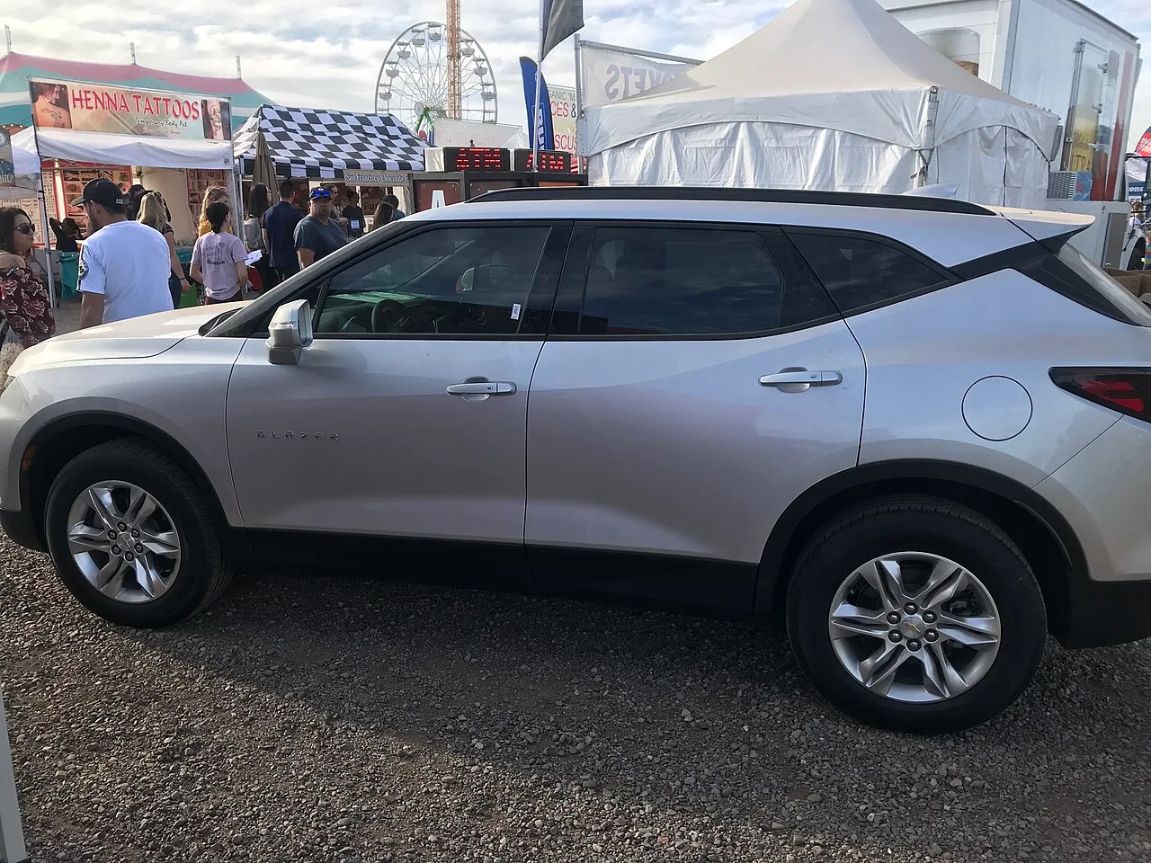 Chevrolet Blazer, side
