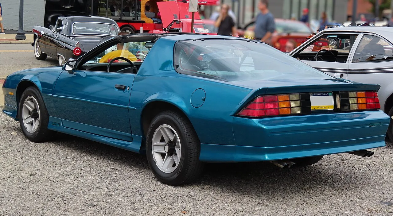 Chevrolet Camaro, rear