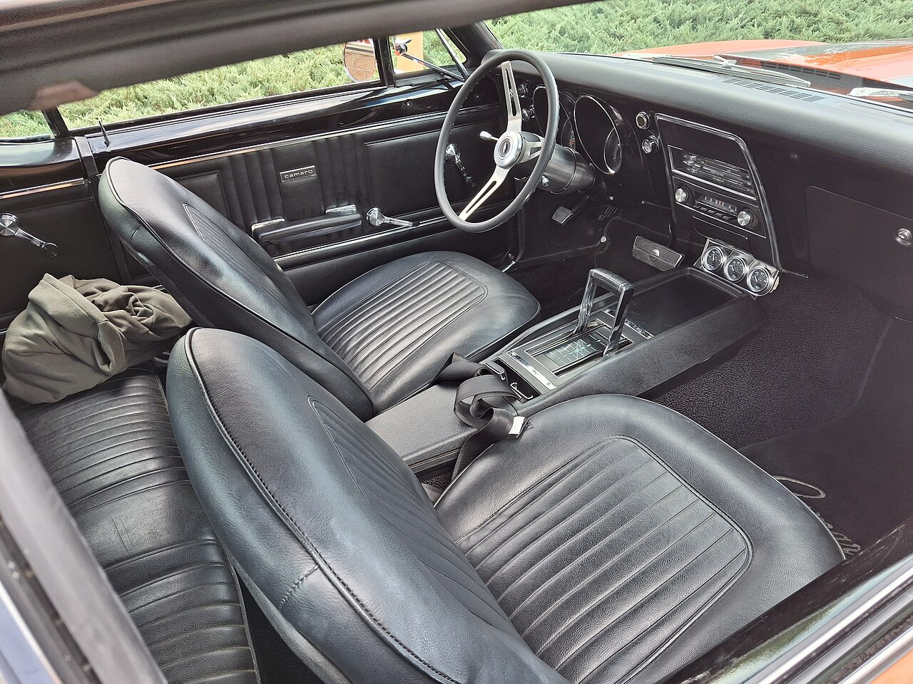 Chevrolet Camaro, interior