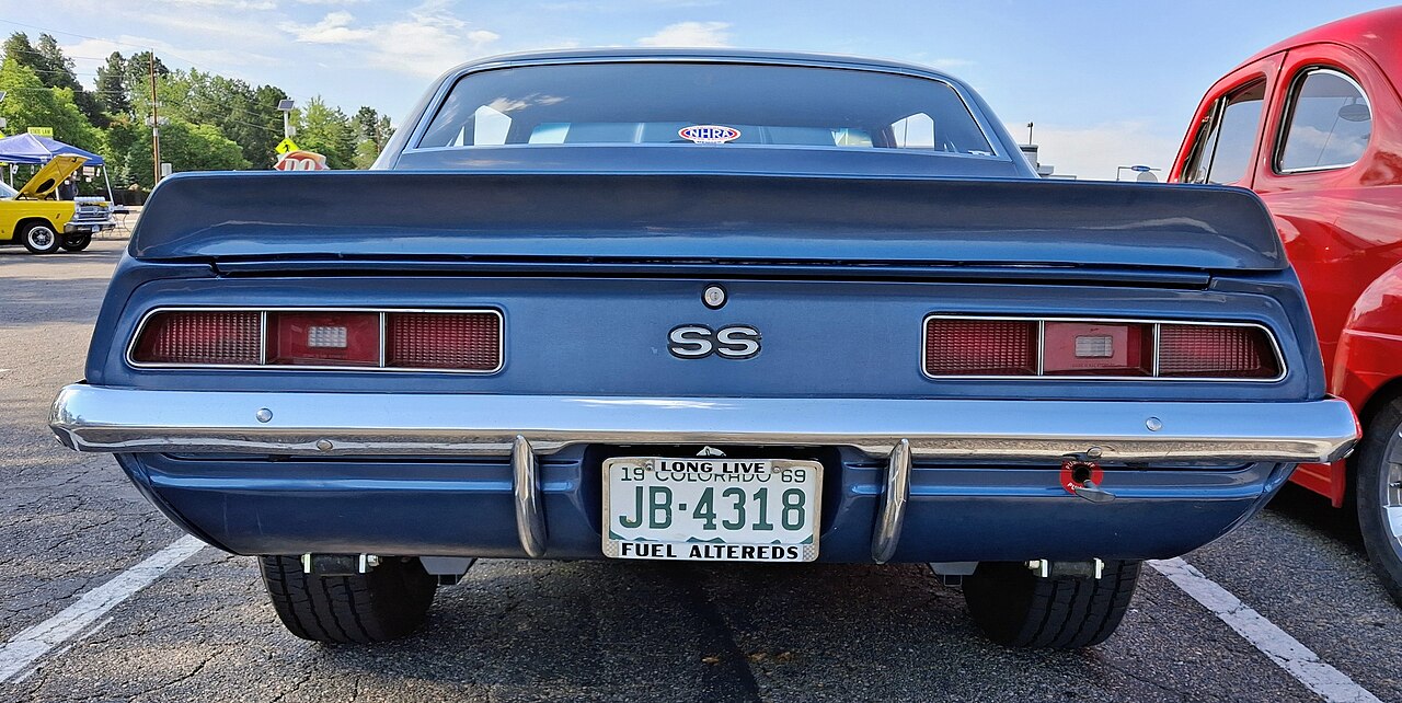 Chevrolet Camaro, rear