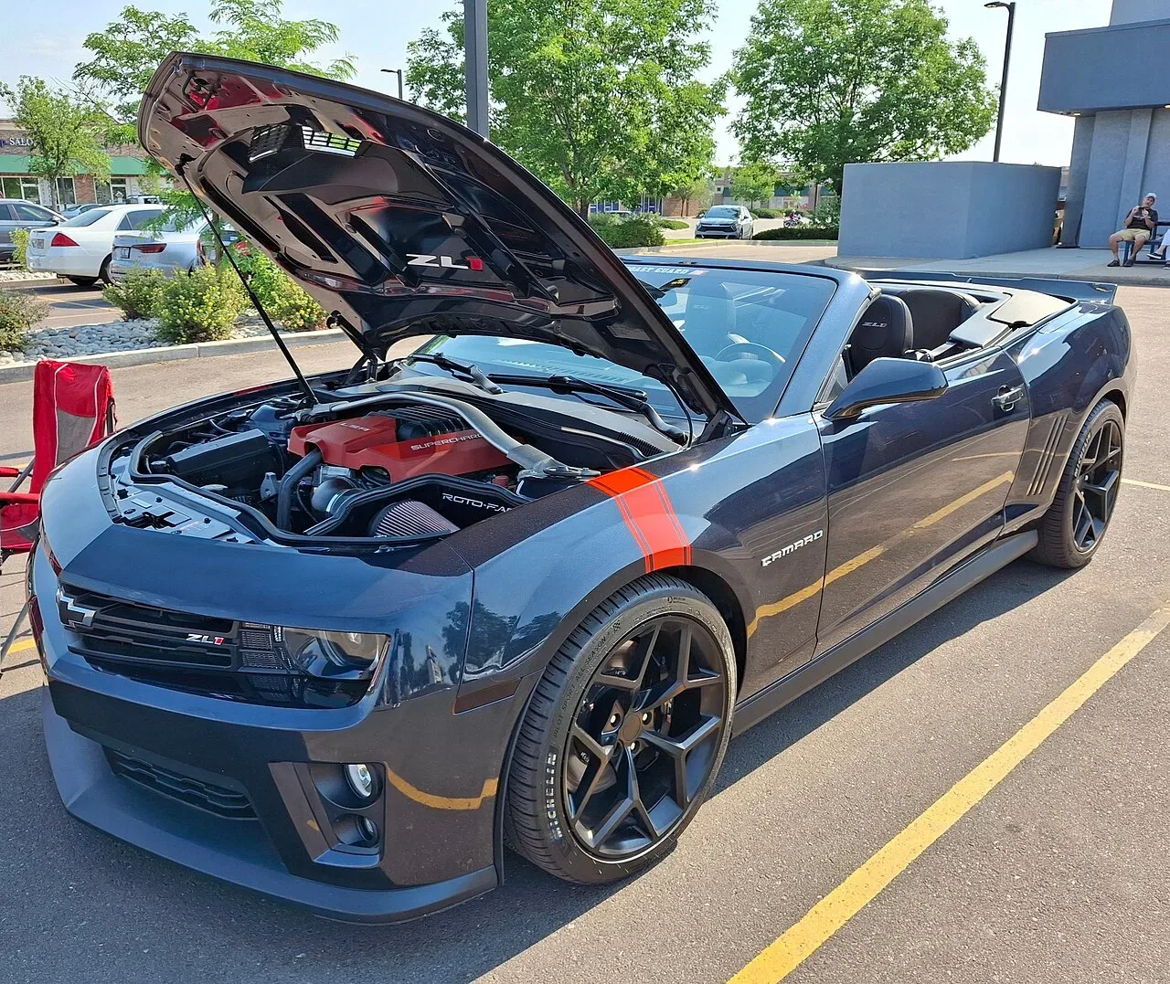 Chevrolet Camaro, side