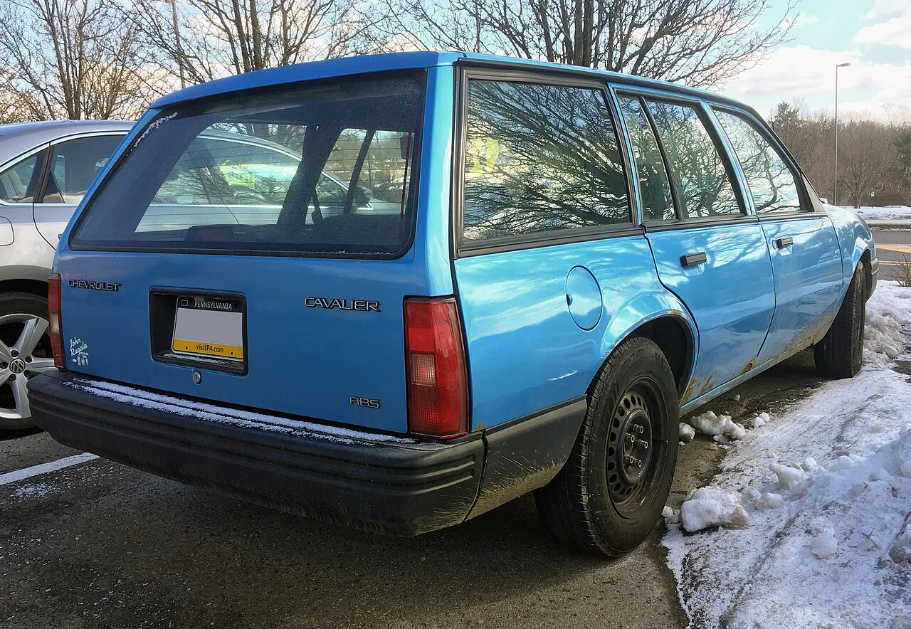Chevrolet Cavalier, rear