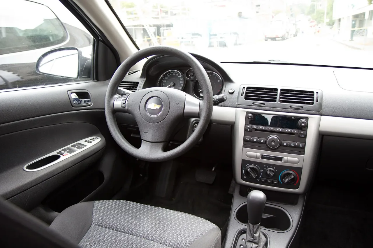 Chevrolet Cobalt, interior