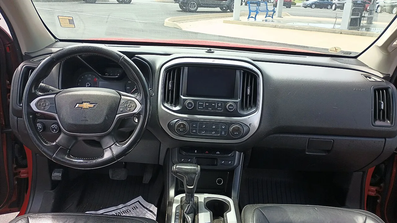 Chevrolet Colorado, interior
