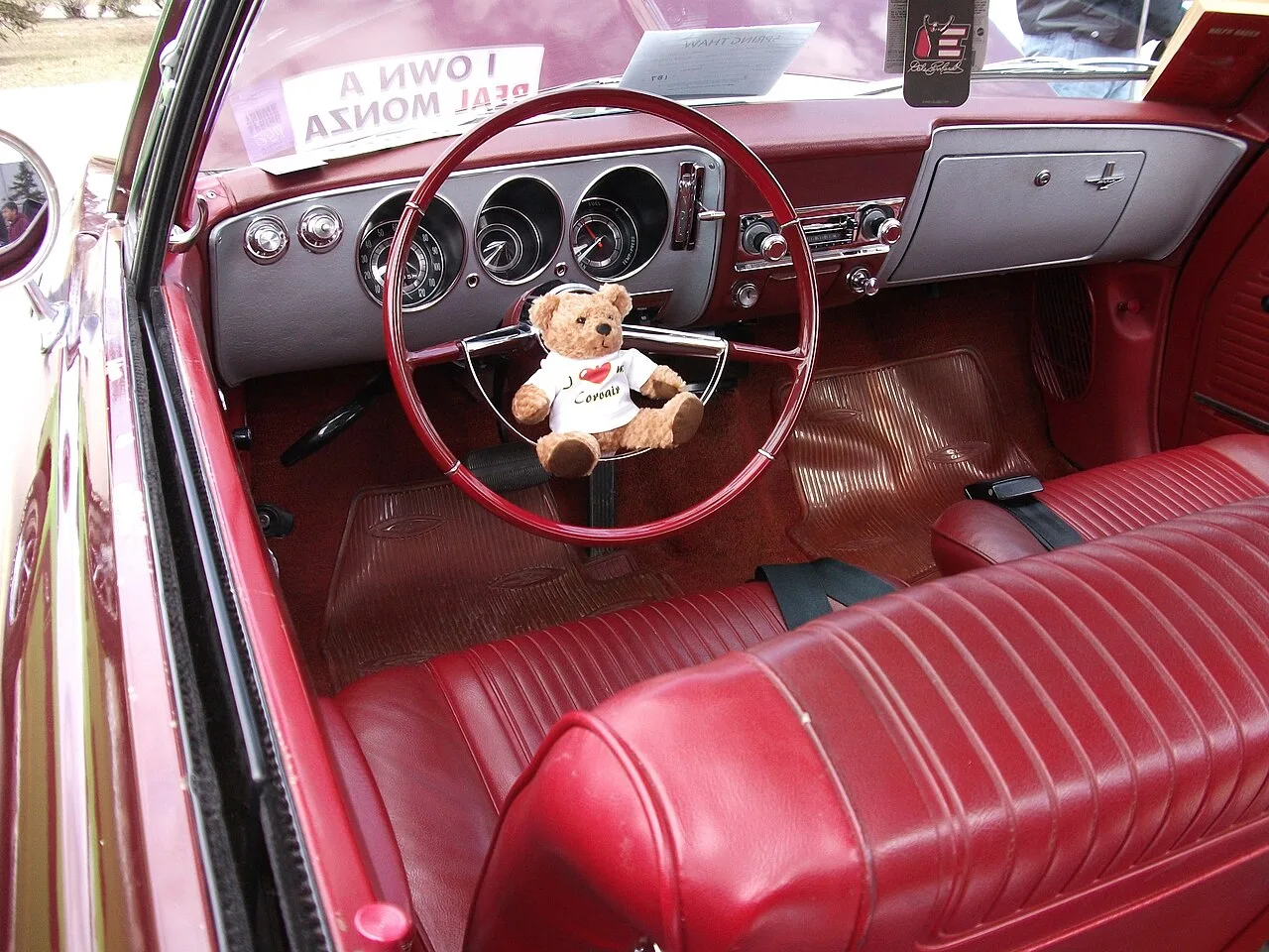 Chevrolet Corvair Corsa, interior