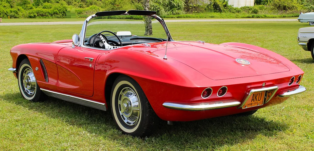 Chevrolet Corvette, rear