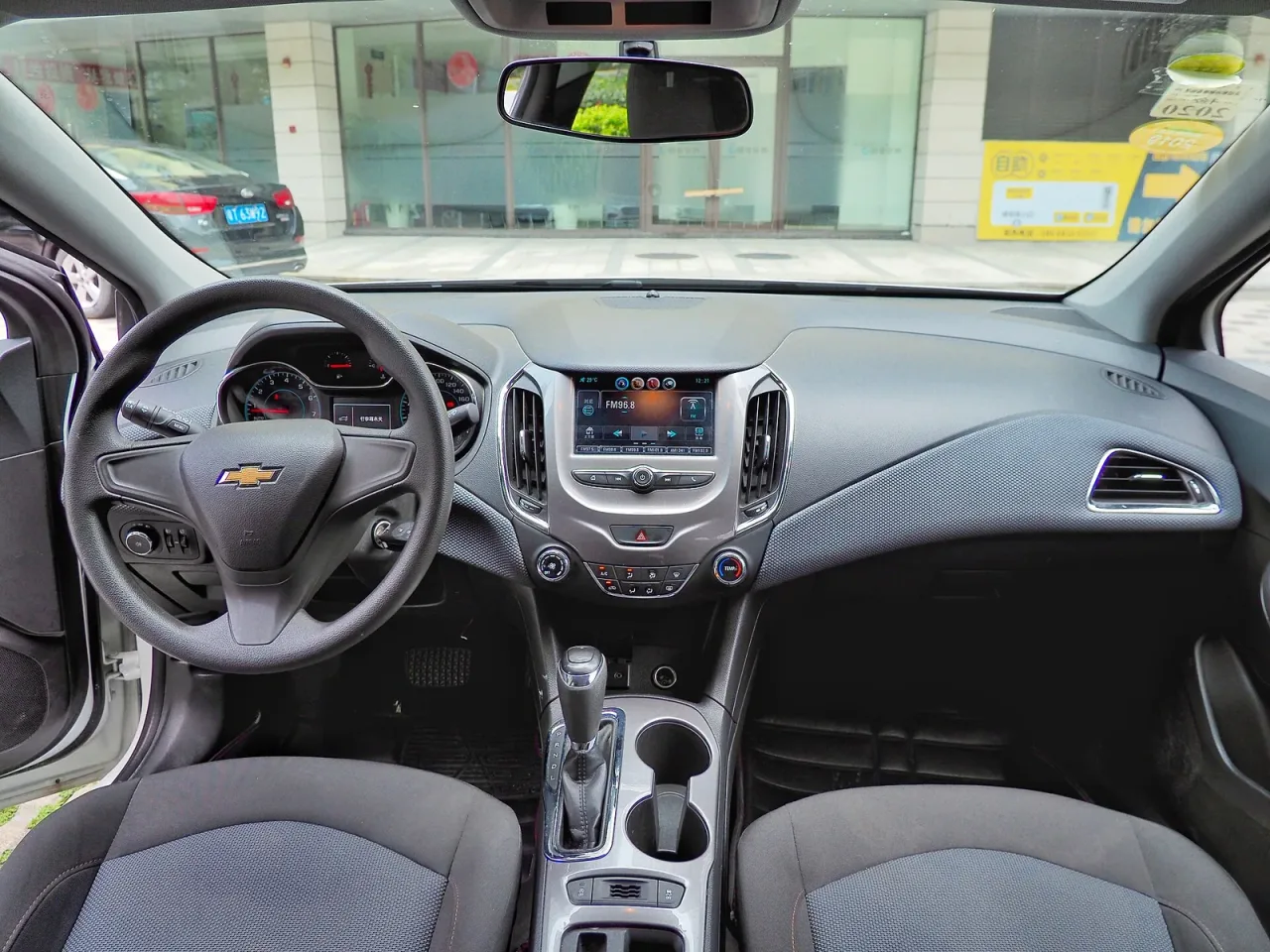 Chevrolet Cruze, interior