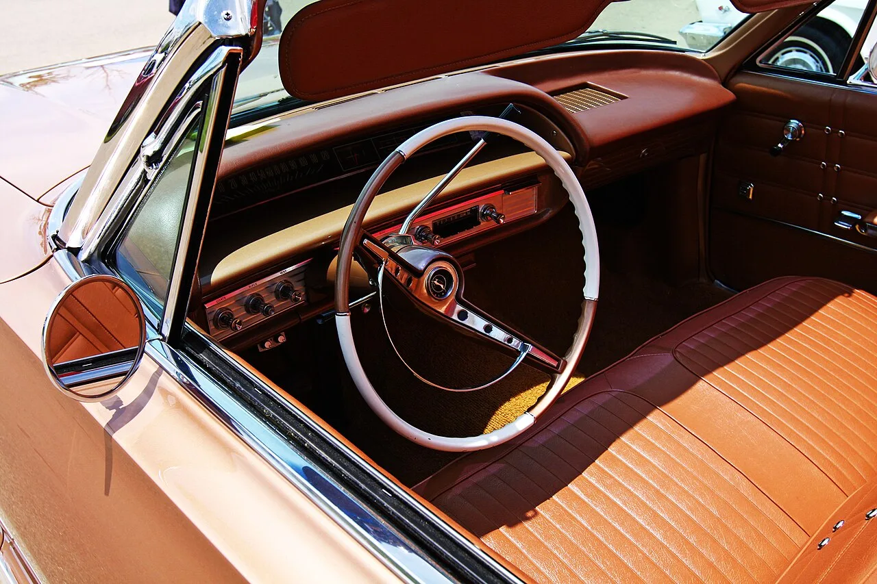 Chevrolet Impala first generation, interior