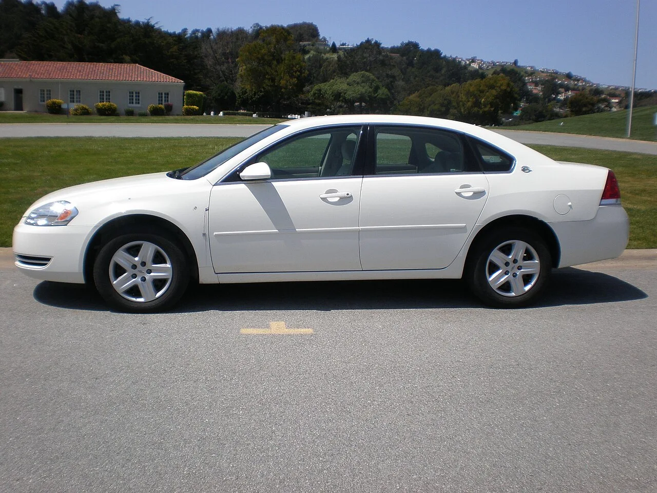 Chevrolet Impala SS seventh generation, side