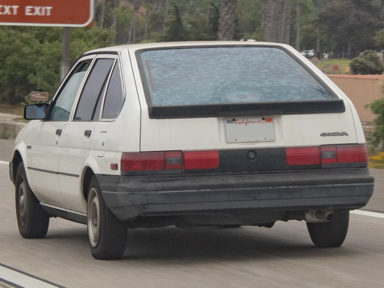 Chevrolet Nova, rear