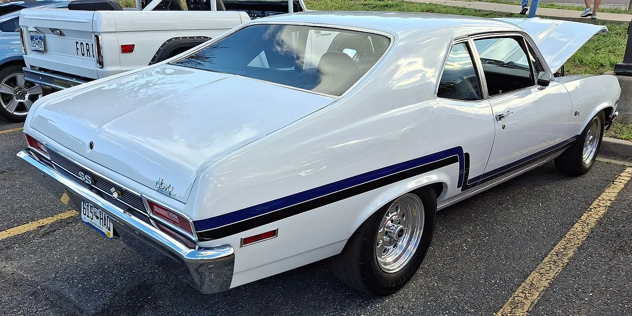 Chevrolet Nova third generation, side