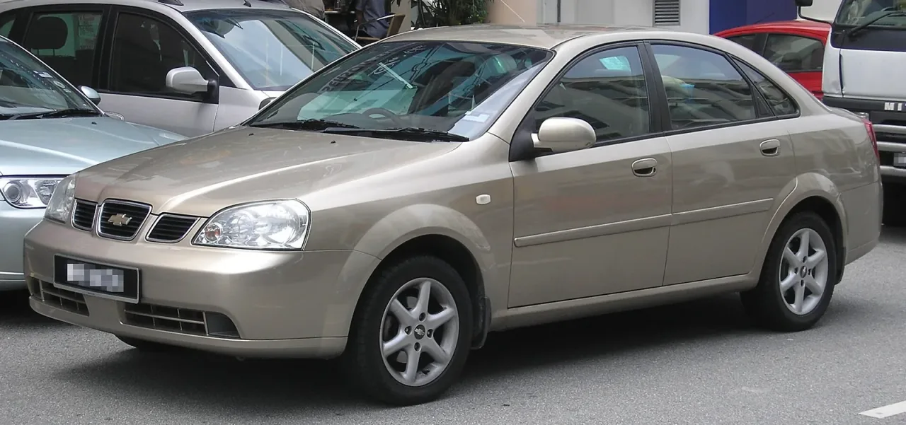 Chevrolet Optra, side
