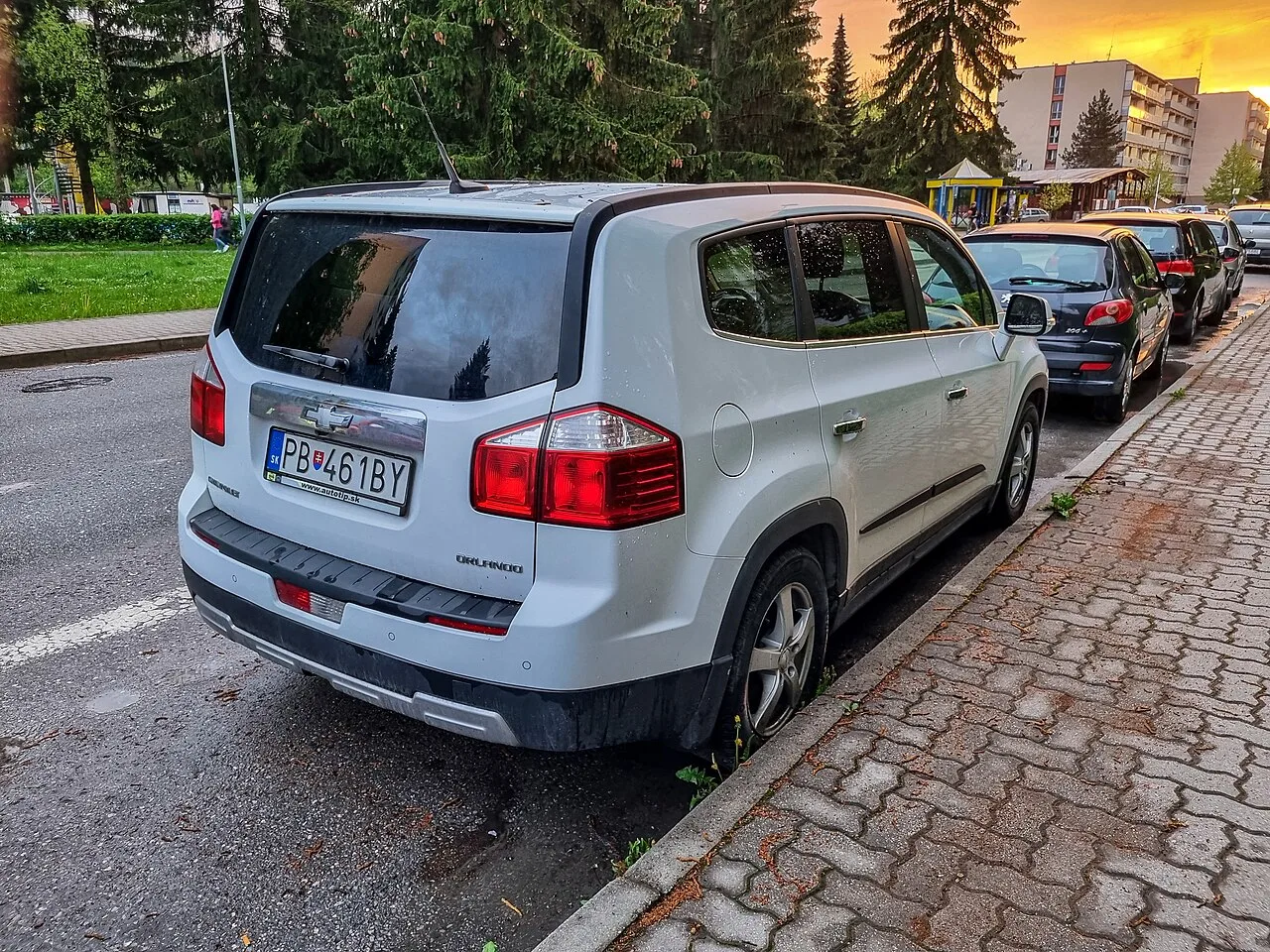 Chevrolet Orlando J309, rear