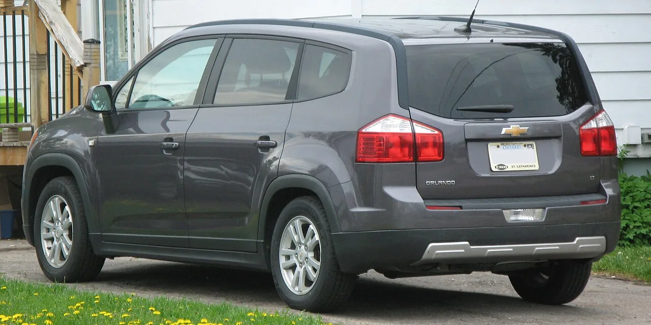 Chevrolet Orlando, rear