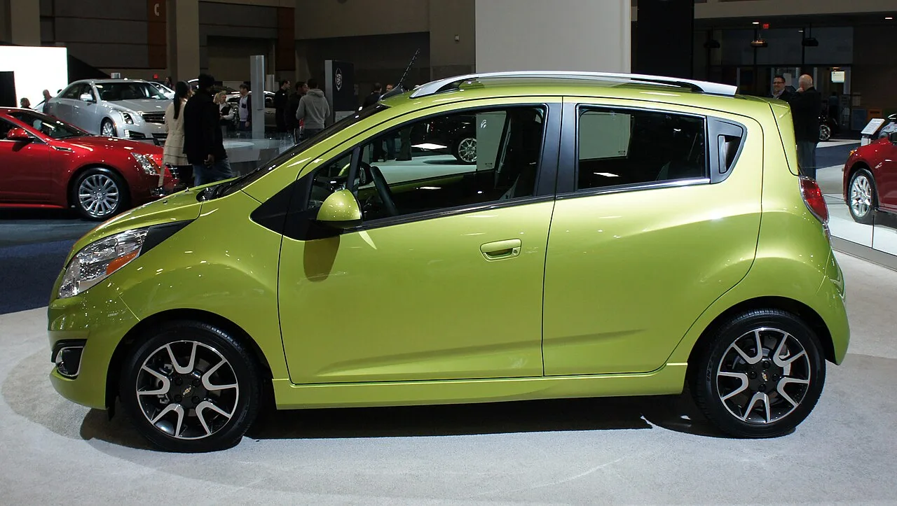 Chevrolet Spark, side
