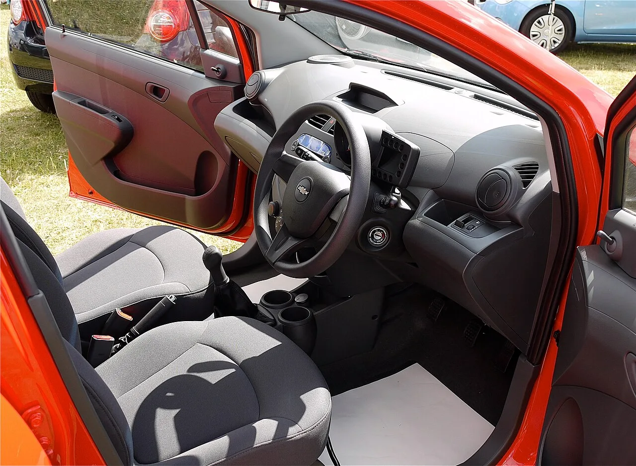 Chevrolet Spark, interior