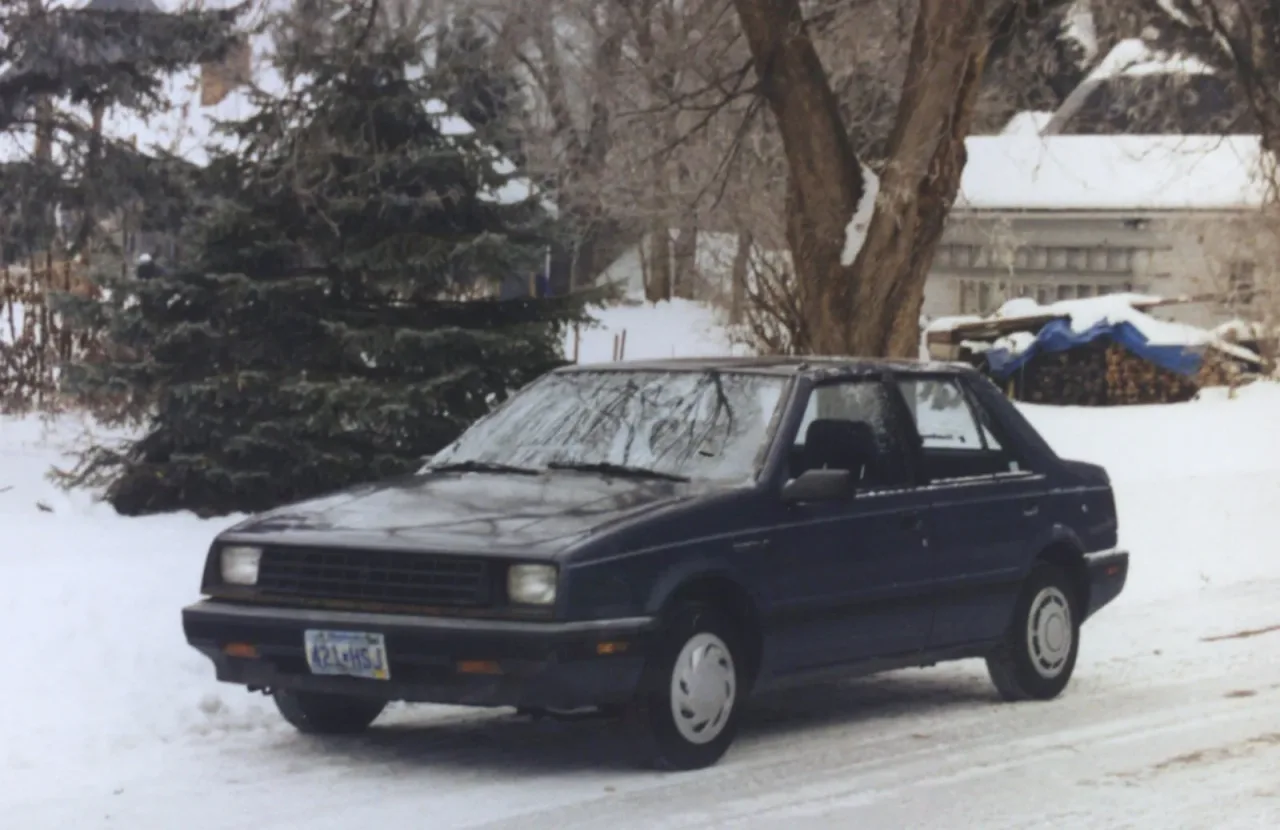 Chevrolet Spectrum, rear