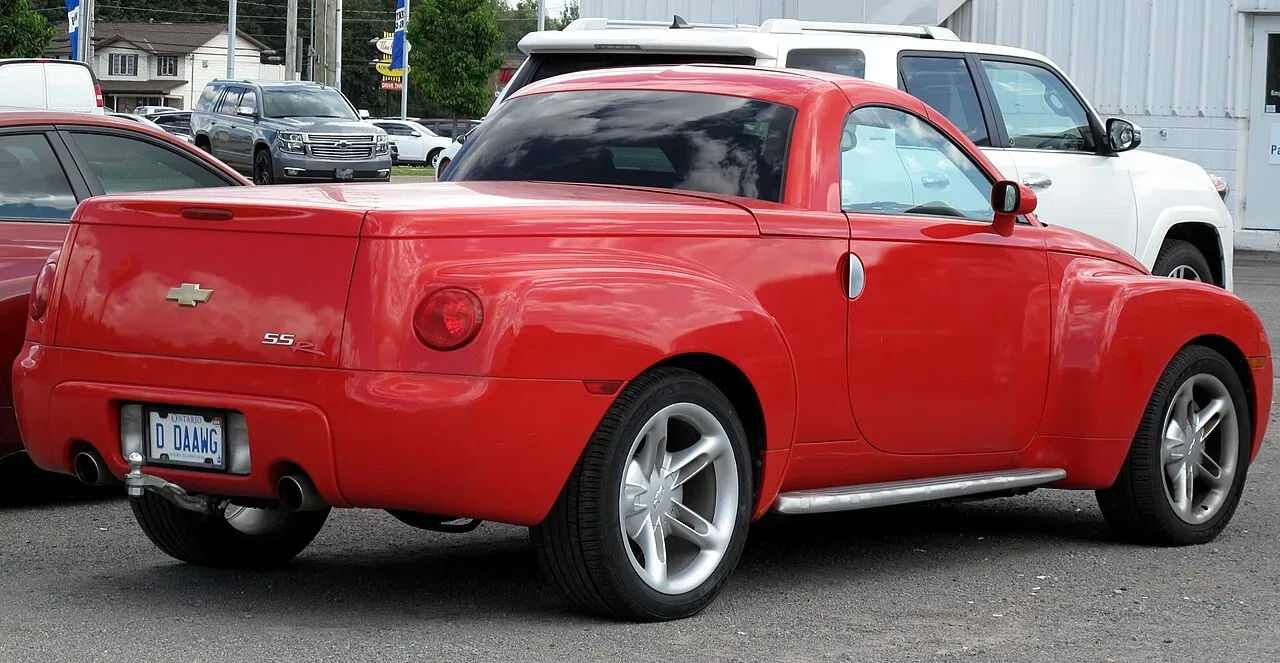 Chevrolet SSR Pickup, rear