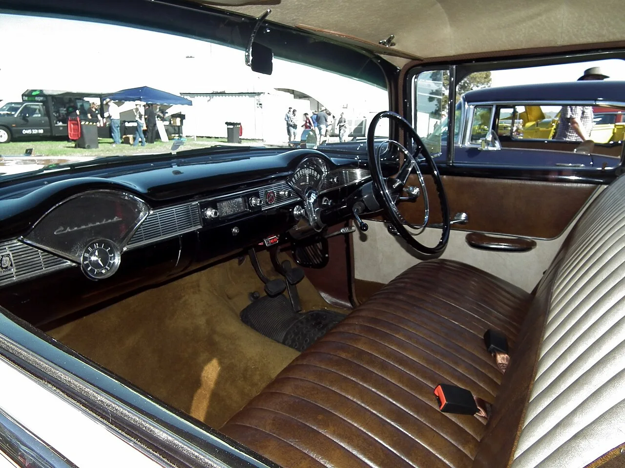 Chevrolet Two-Ten, interior