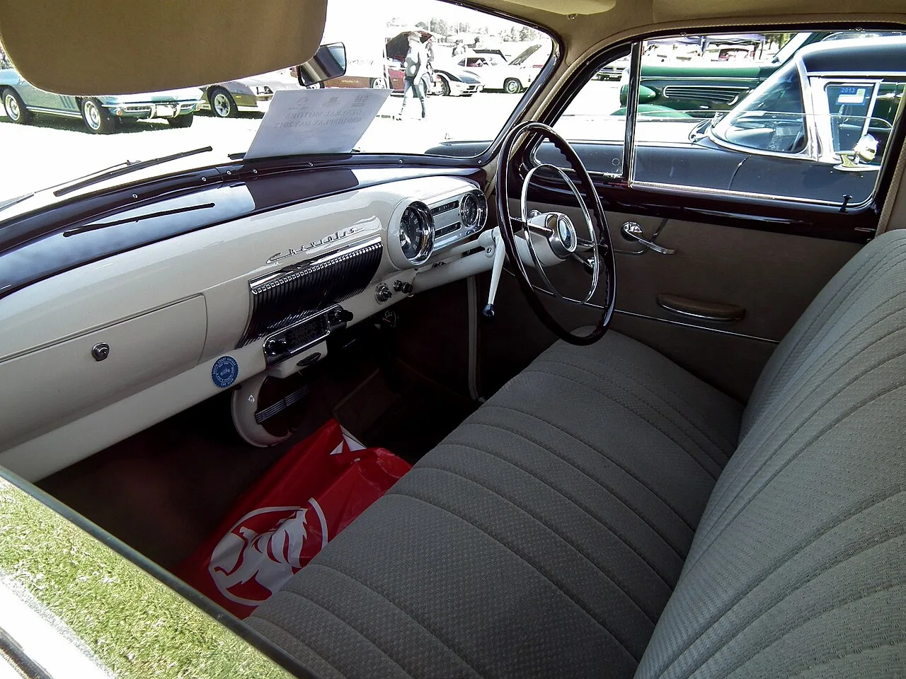 Chevrolet Two-Ten, interior