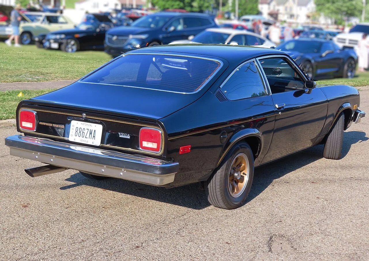 Chevrolet Vega, rear