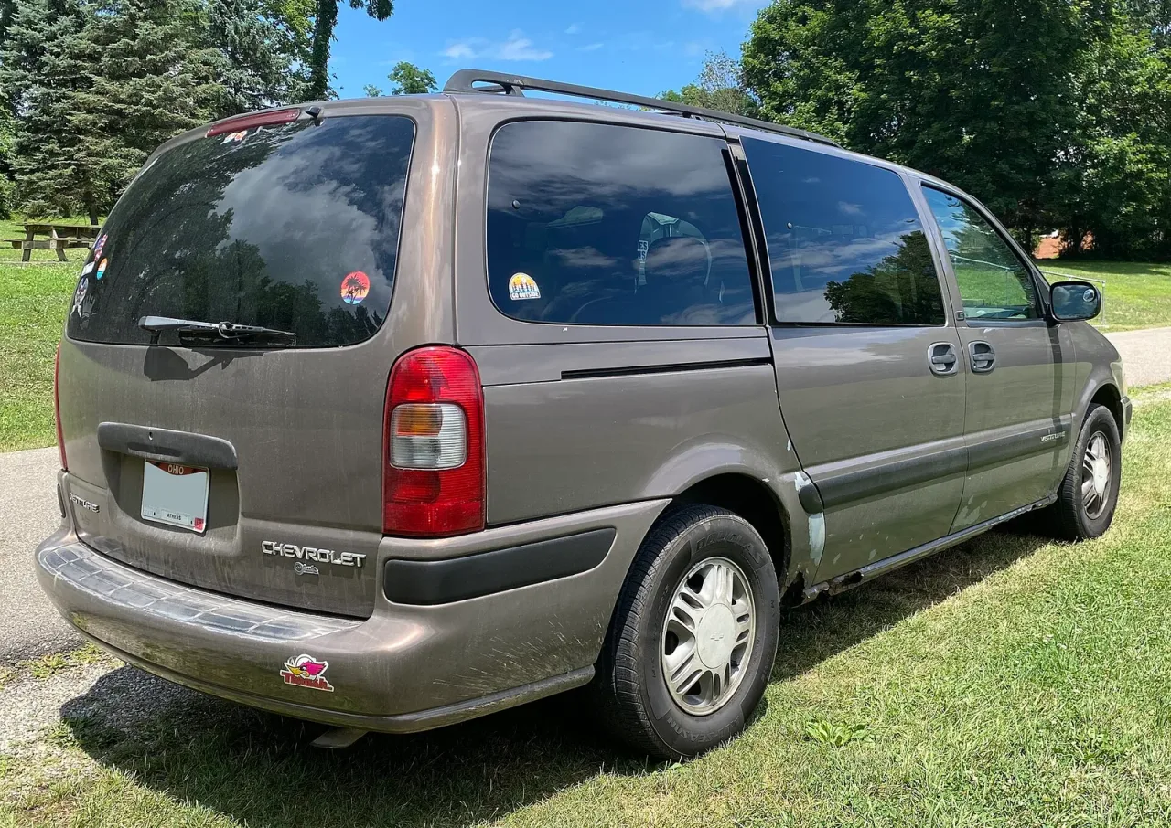 Chevrolet Venture, rear