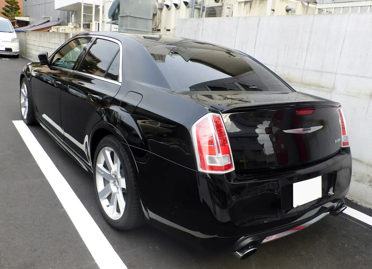 Chrysler 300 SRT8, rear