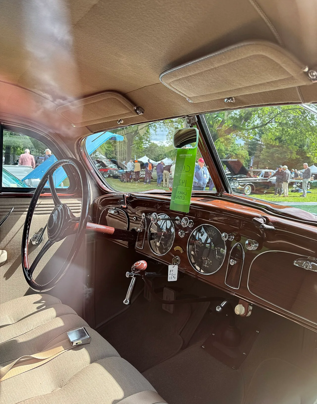 Chrysler Airflow, interior