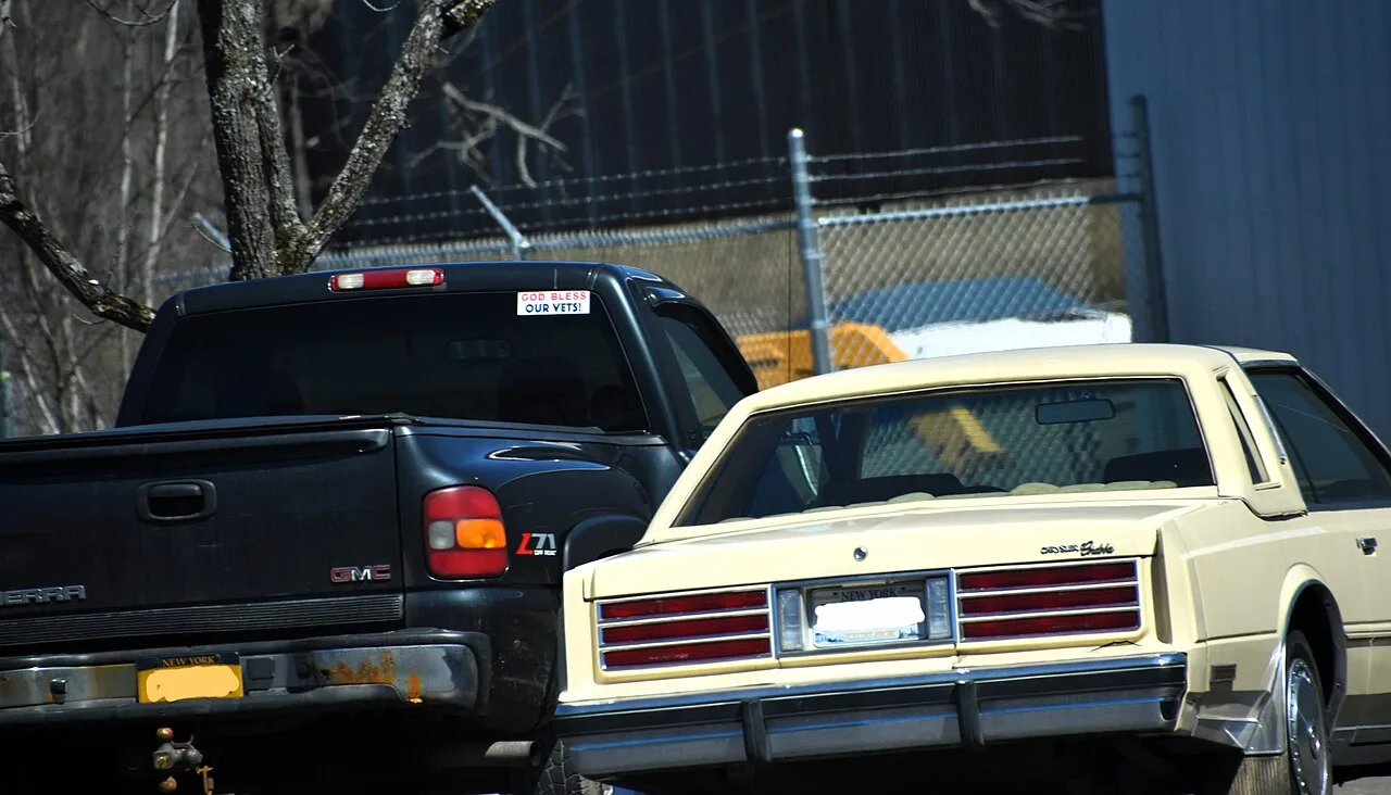 Chrysler Cordoba second generation, rear