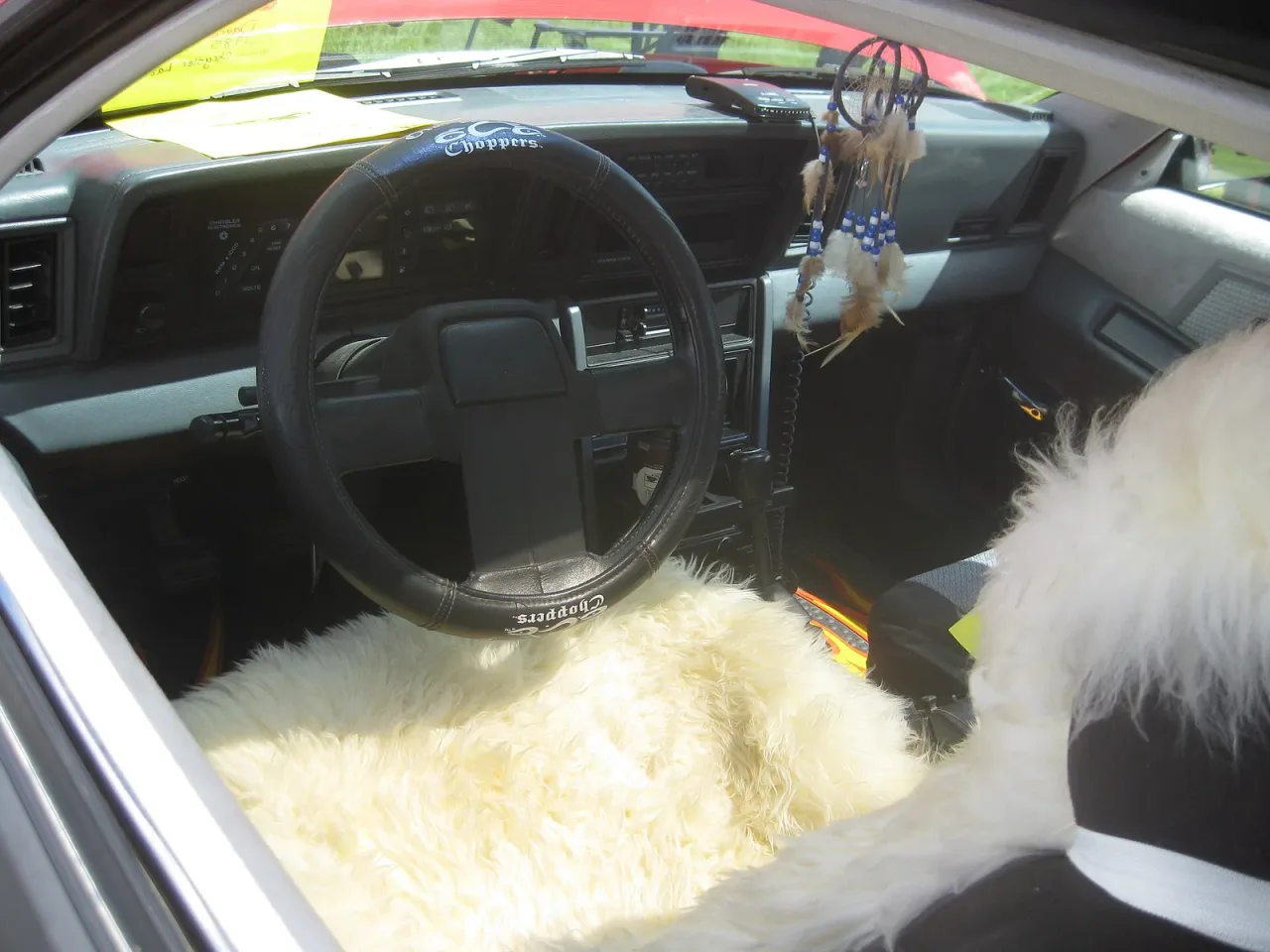 Chrysler Laser, interior