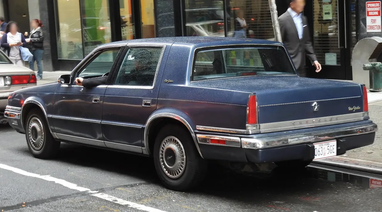Chrysler New Yorker, rear