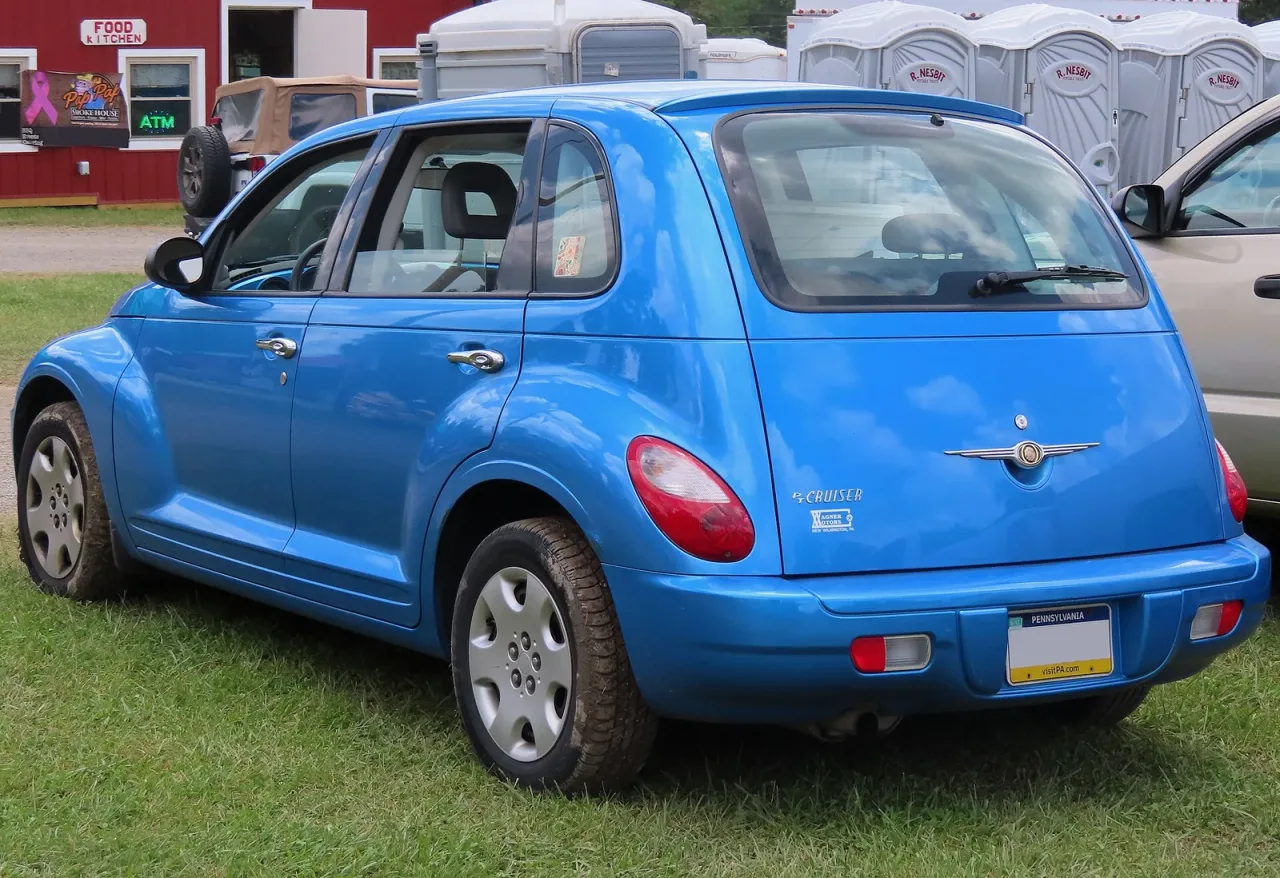 Chrysler PT Cruiser, rear