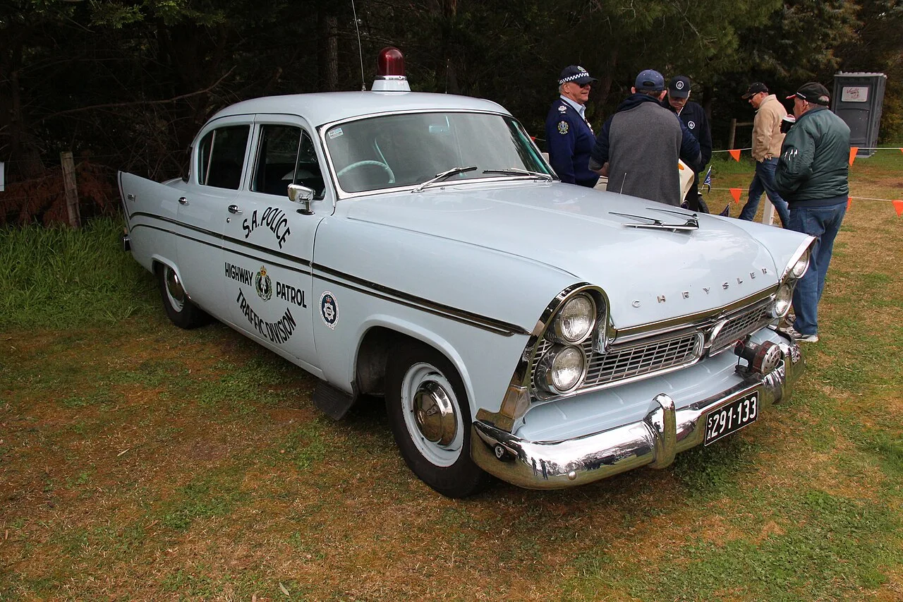 Chrysler Royal AP3, side
