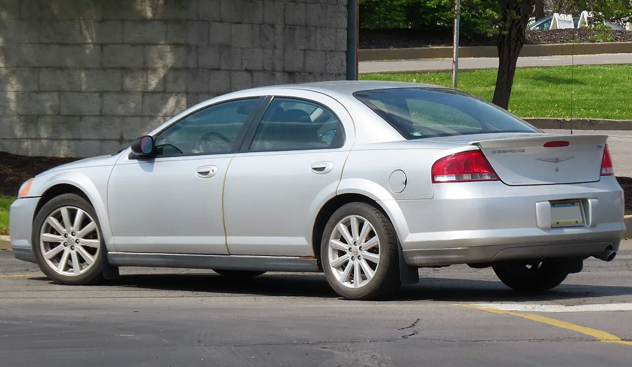 Chrysler Sebring, rear