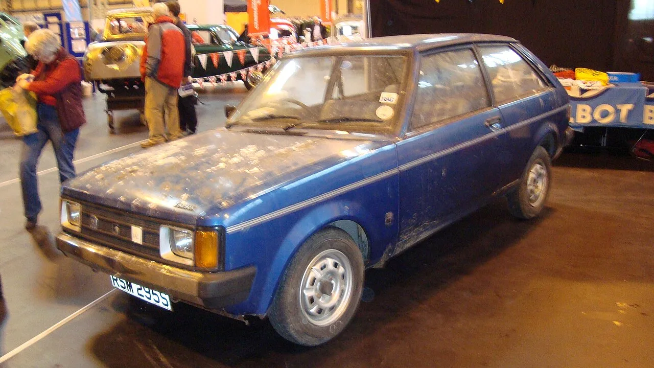 Chrysler Sunbeam, rear