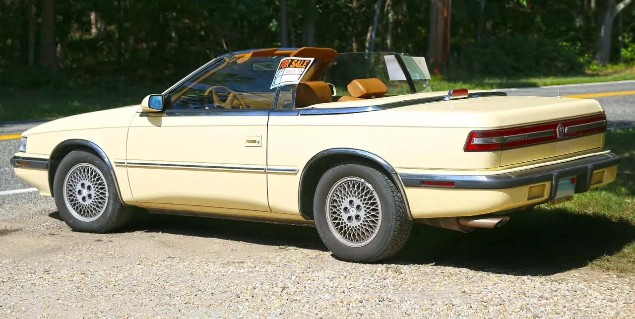Chrysler TC, rear
