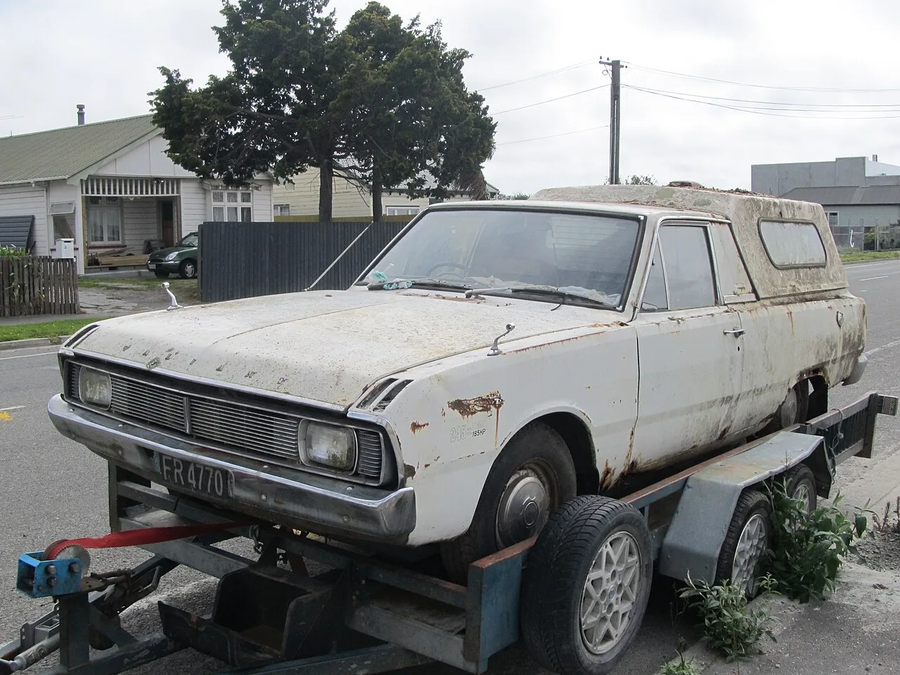 Chrysler Valiant RV1 and SV1, side