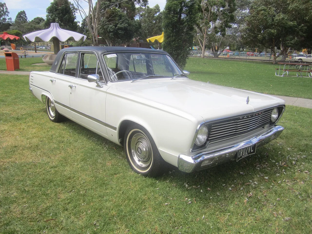 Chrysler Valiant AP5, AP6 and VC, side