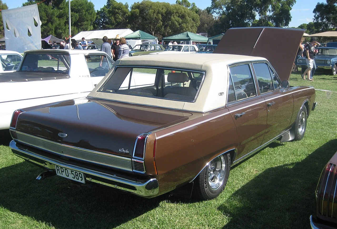 Chrysler VIP VF, rear