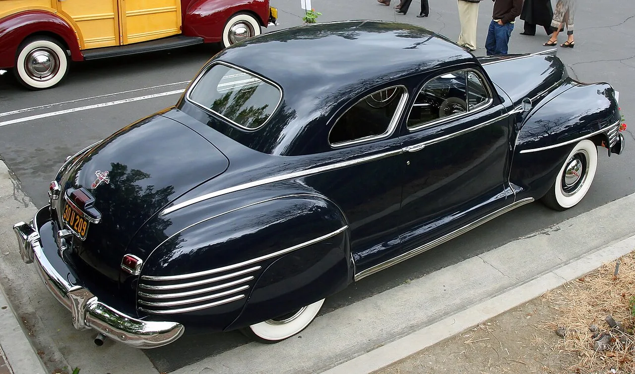 Chrysler Windsor, rear