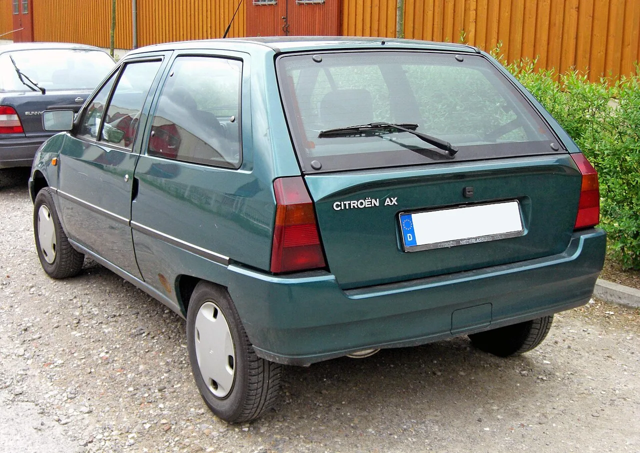 Citroën AX, rear