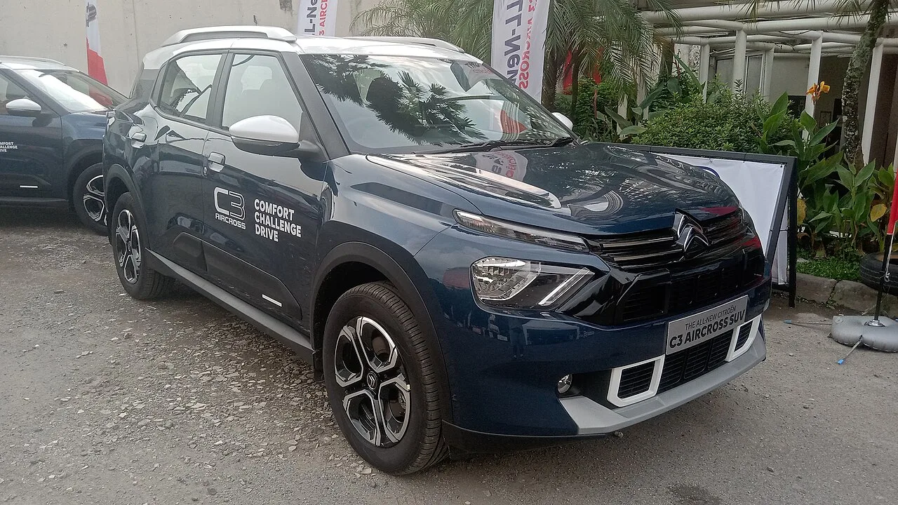 Citroën C3 Aircross, side
