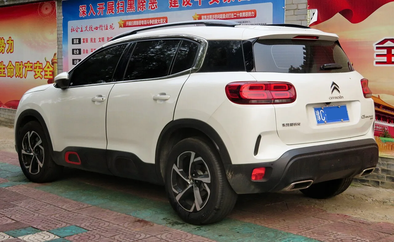 Citroën C5 Aircross first generation, rear