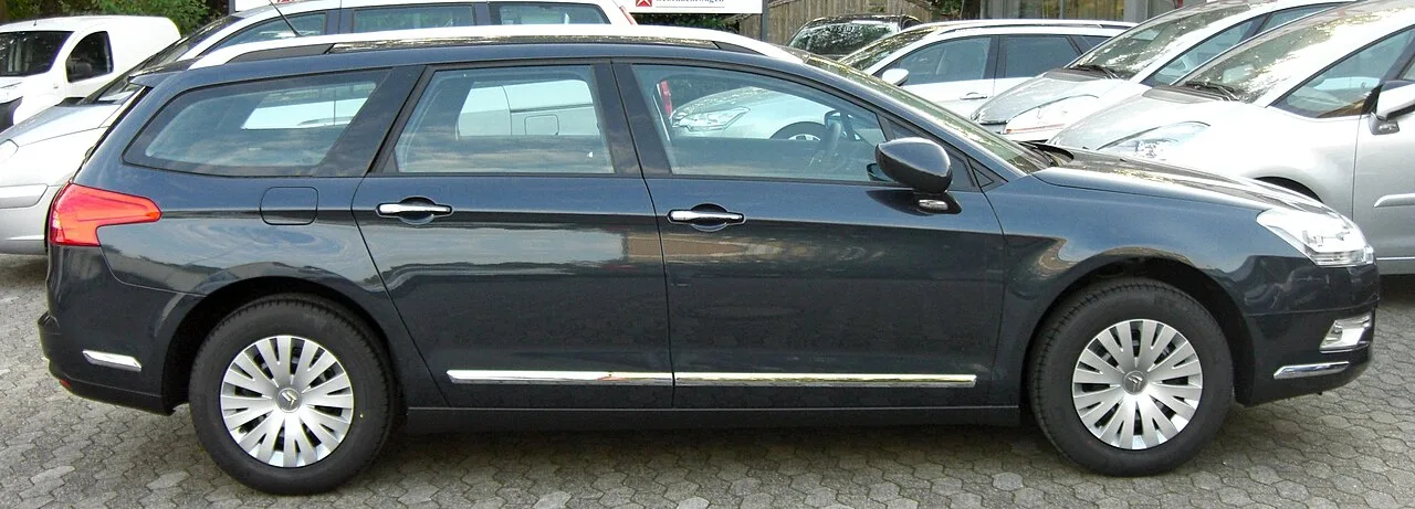 Citroën C5 first generation DC / DE, side