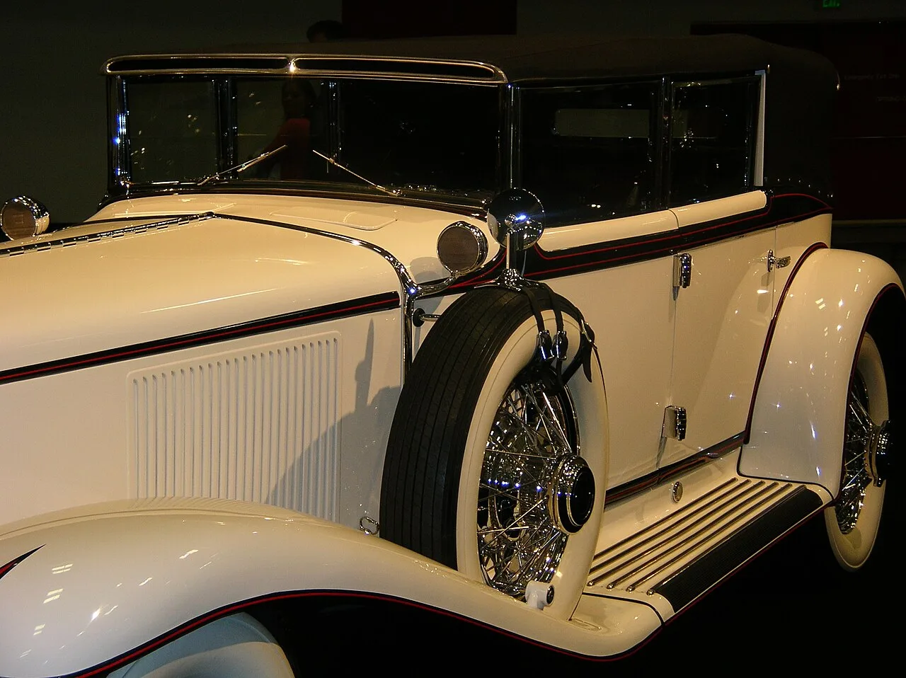 Cord L-29, side