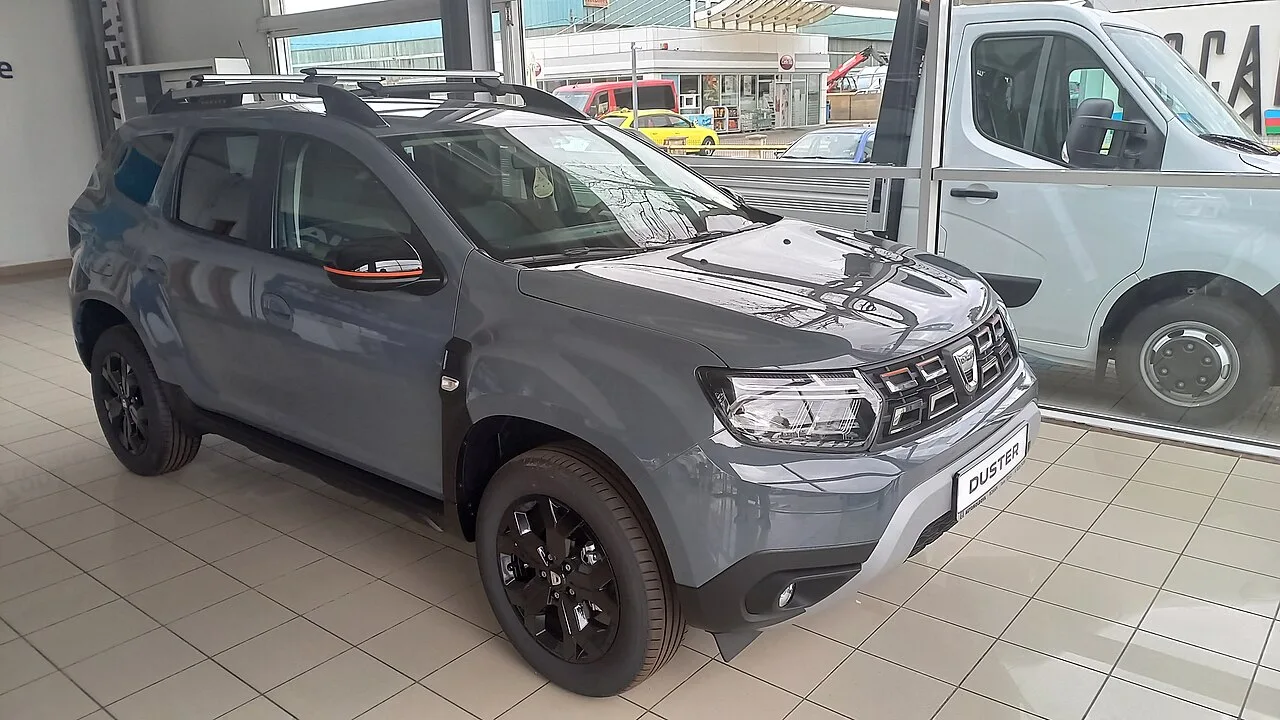 Dacia Duster, side