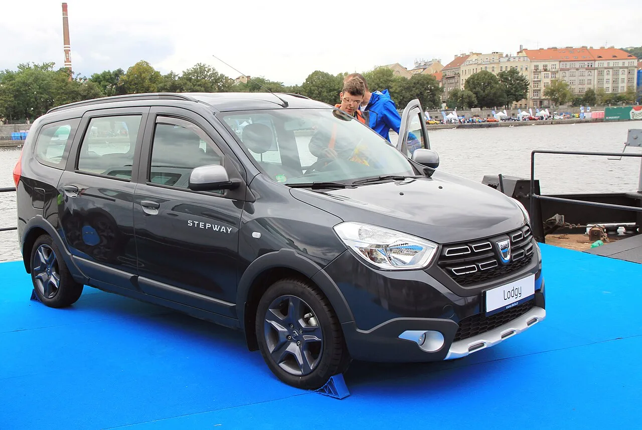 Dacia Lodgy, rear